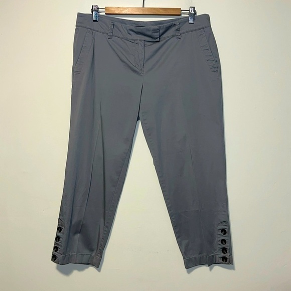 Ann Taylor cropped pocket pants size 8P with button detail - Picture 1 of 5